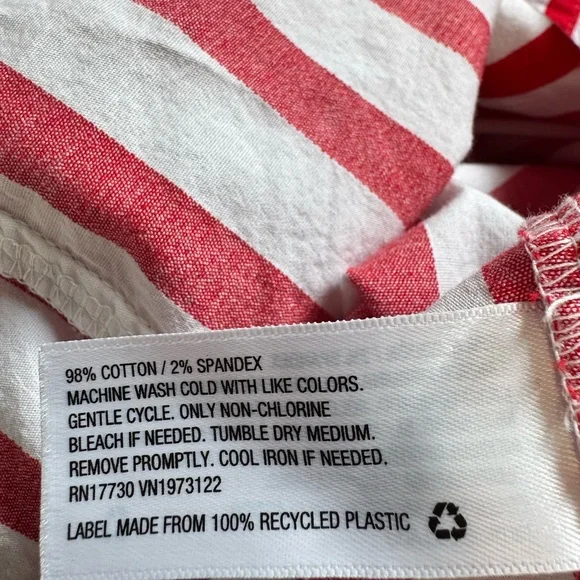 A New Day Women’s Red and White Striped Button-Up Shirt Size Medium - Picture 5 of 5